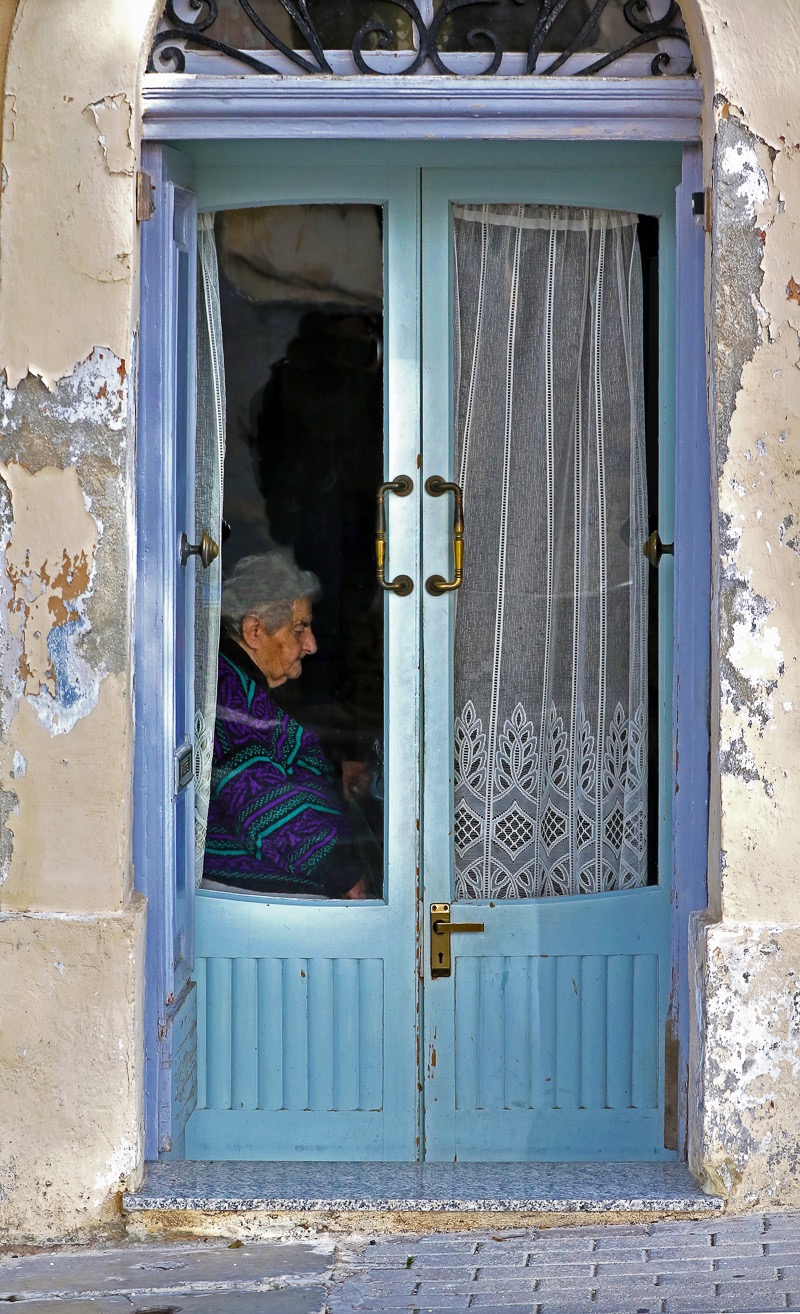 Window on the world, Valletta, Malta.jpg