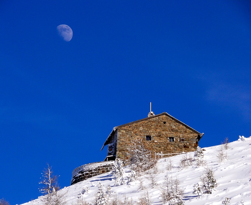 Moon house, Patscherkofel, Austria
